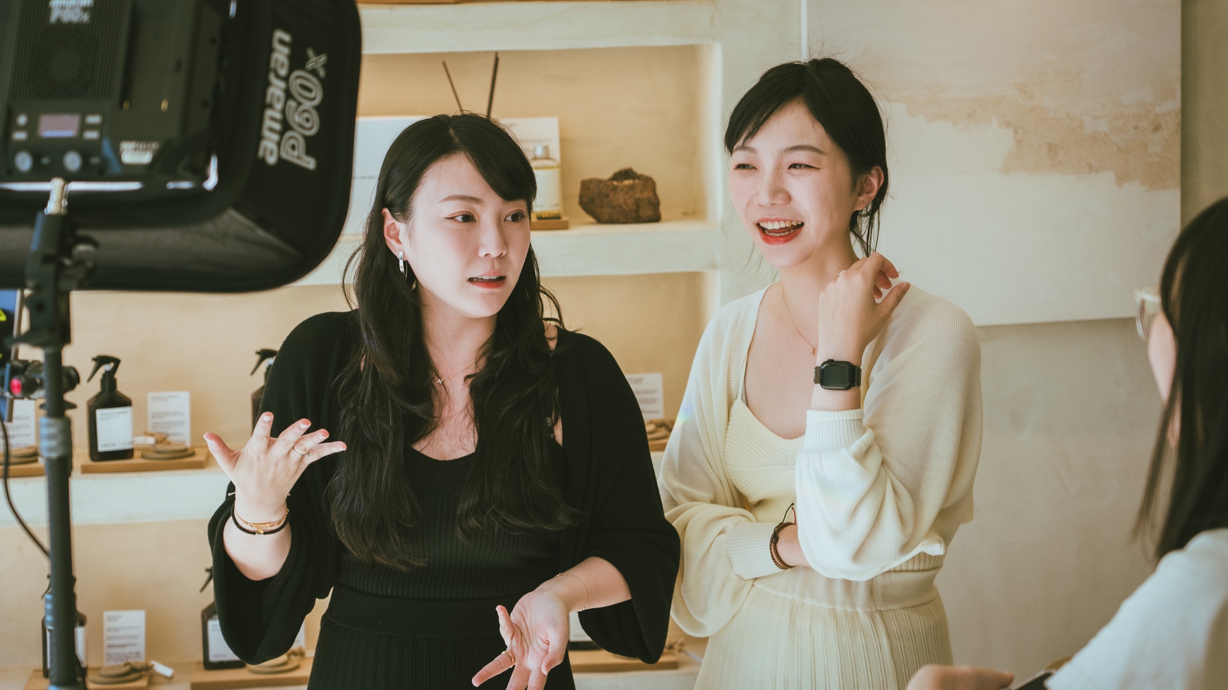 溫倪詩直播節目製作現場——主播在品牌門市開播